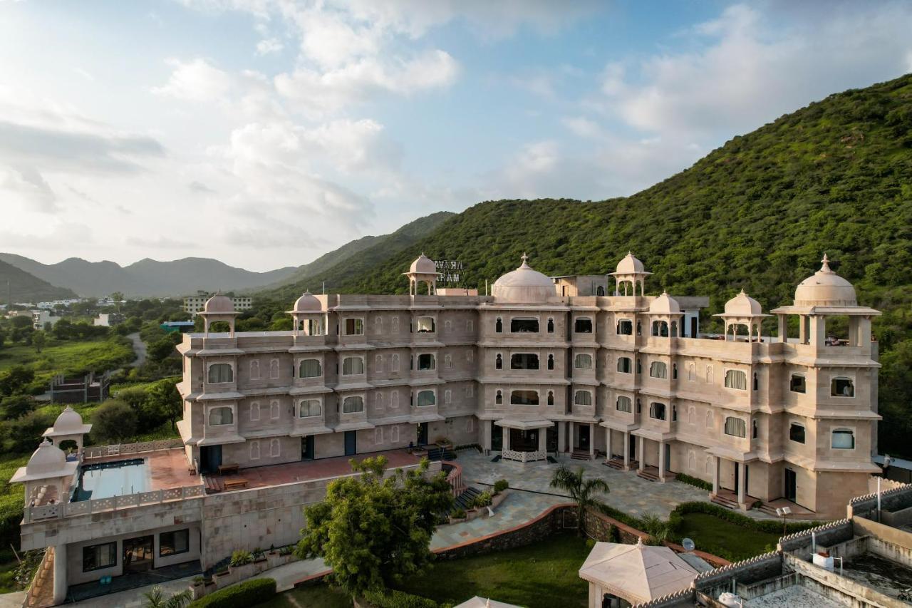 Traavista Aravali Mahal Udaipur Exterior foto