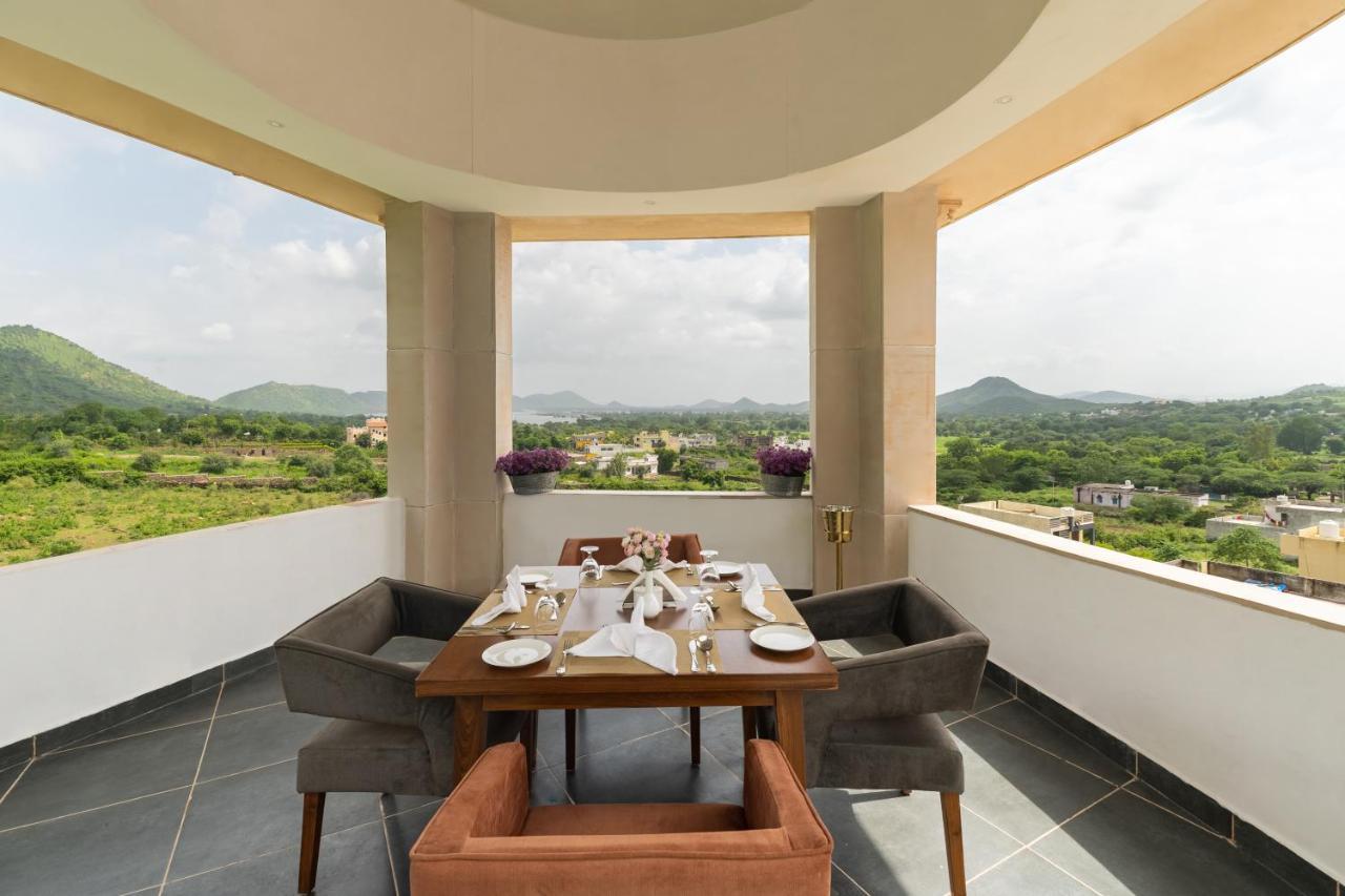 Traavista Aravali Mahal Udaipur Exterior foto
