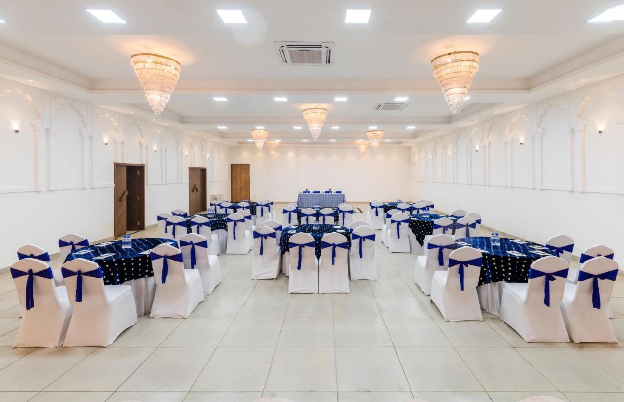 Traavista Aravali Mahal Udaipur Exterior foto